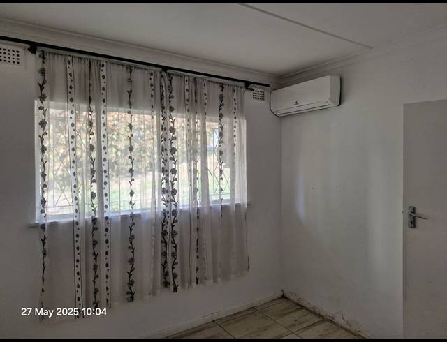 2 BEDROOM SIMPLEX FOR SALE IN MALVERN